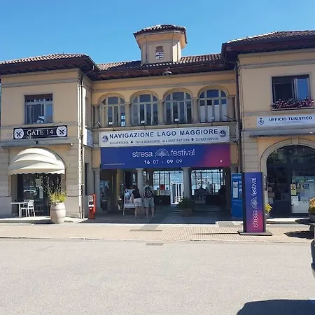 Camila Stresa, Italia * Стреза
